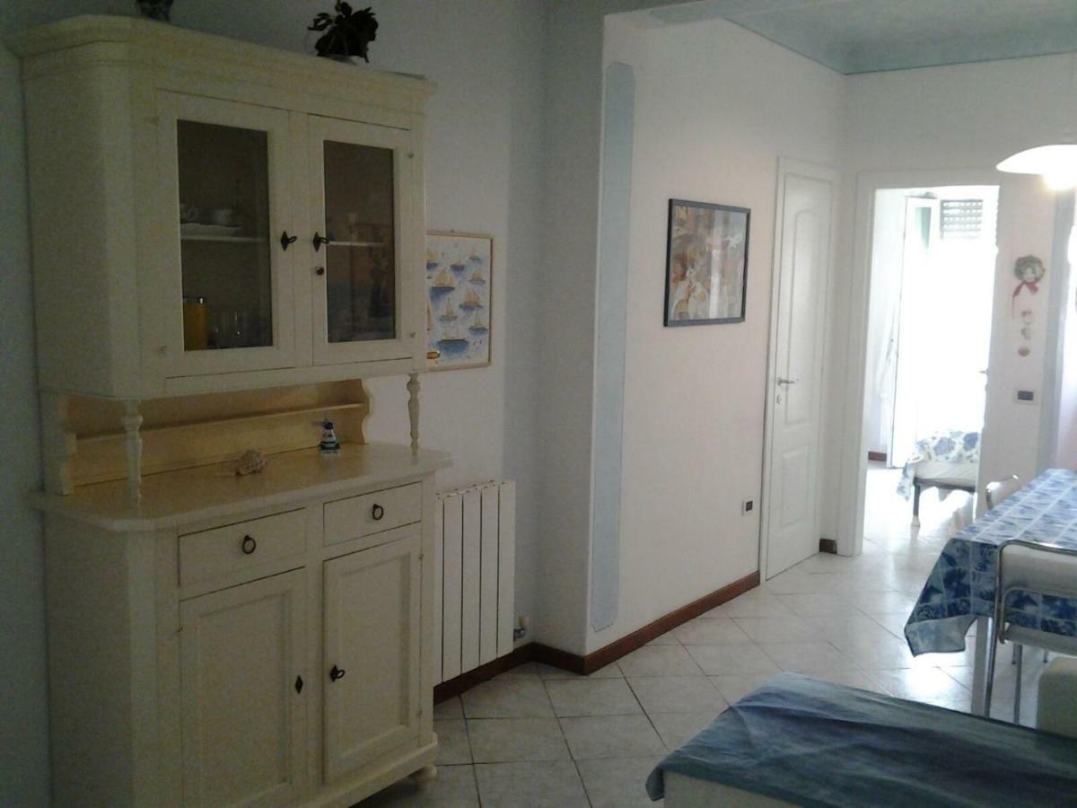 Manola * Viareggio